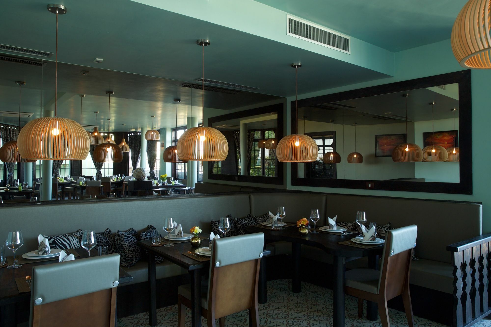 Lara Hotel Акуираз Екстериор снимка