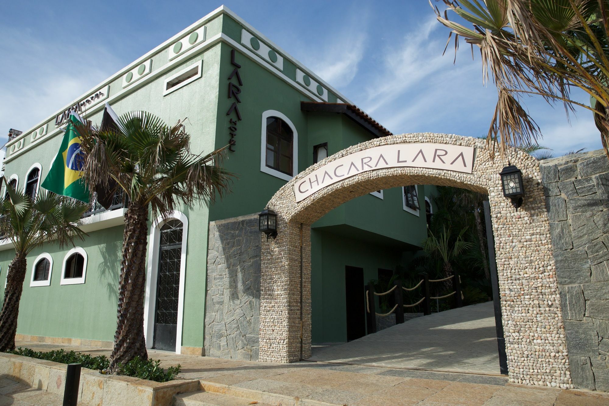 Lara Hotel Акуираз Екстериор снимка